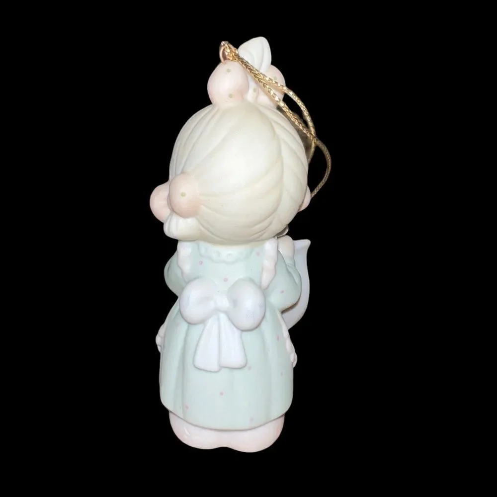 Enesco Precious Moments Christmas ornament 